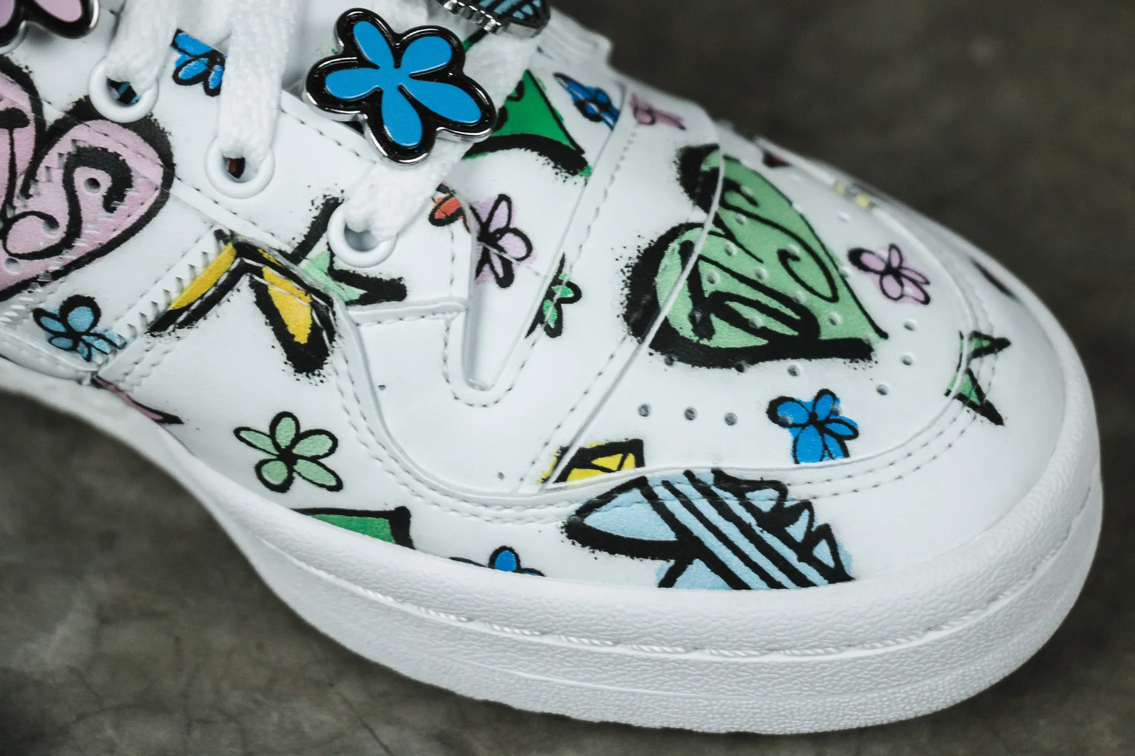 adidas Forum 84 Low x Jeremy Scott "Monogram Graffiti"