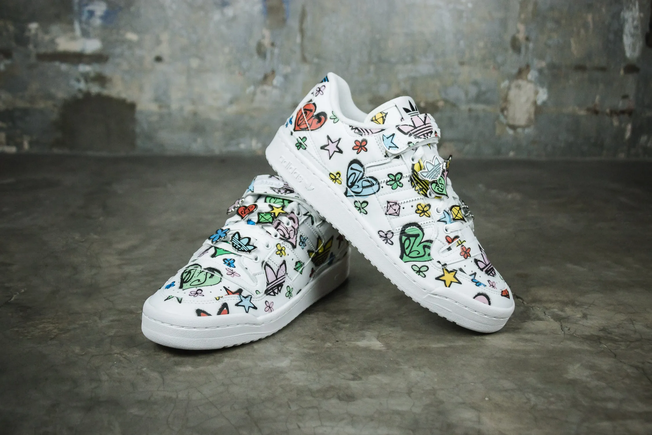 adidas Forum 84 Low x Jeremy Scott "Monogram Graffiti"