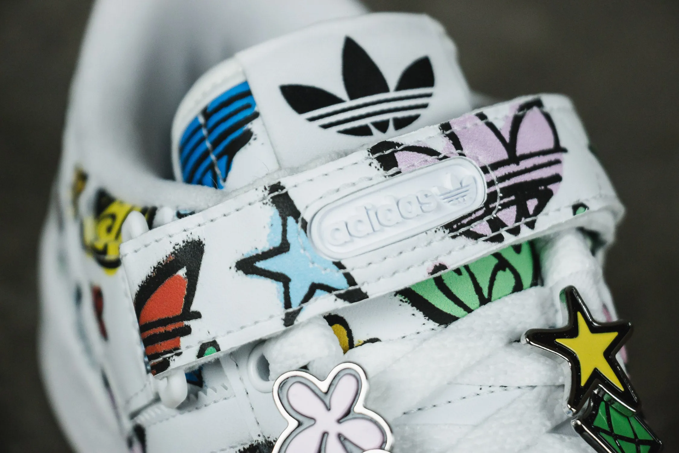 adidas Forum 84 Low x Jeremy Scott "Monogram Graffiti"