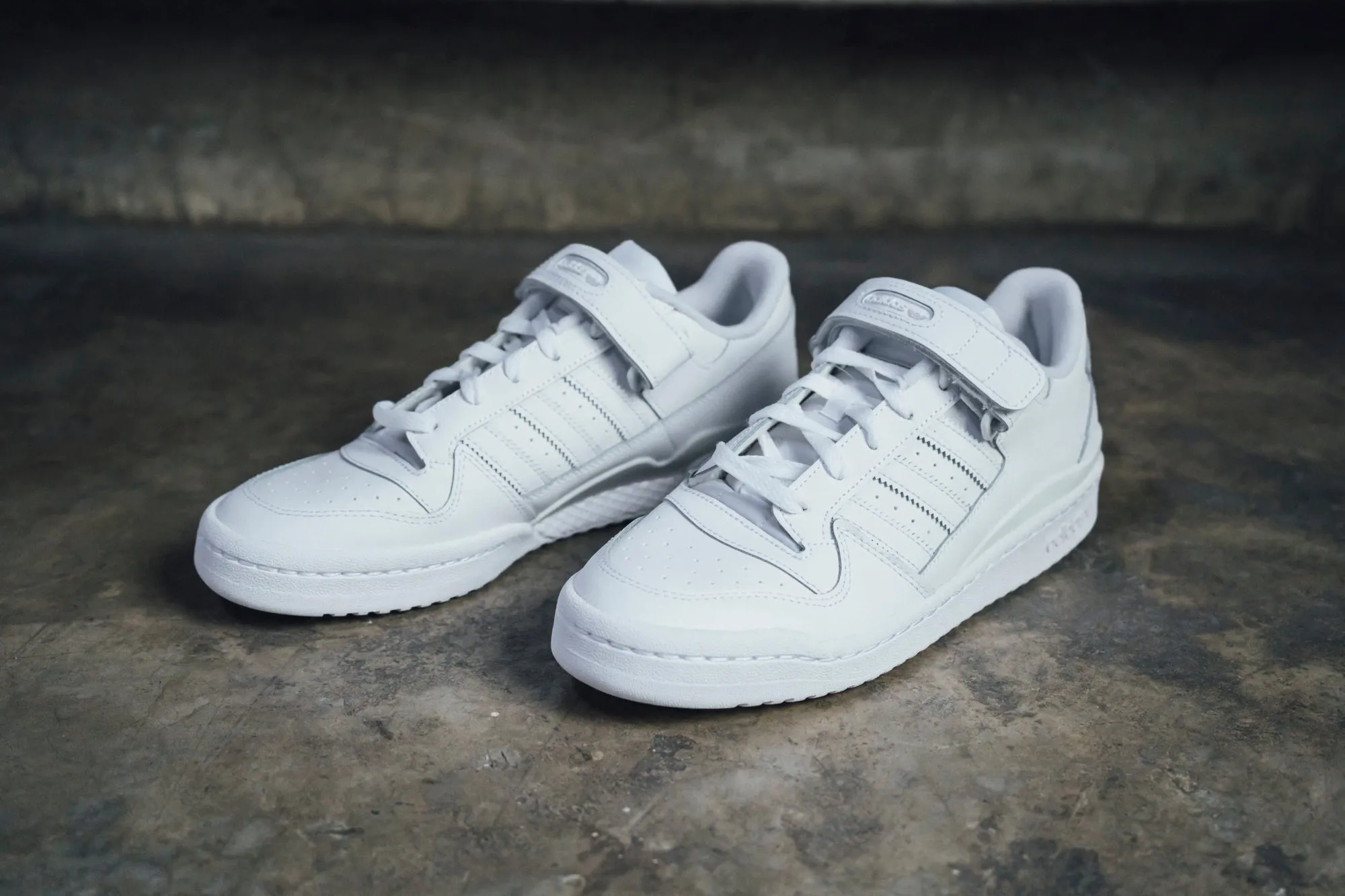 adidas Forum Lo "Triple White"