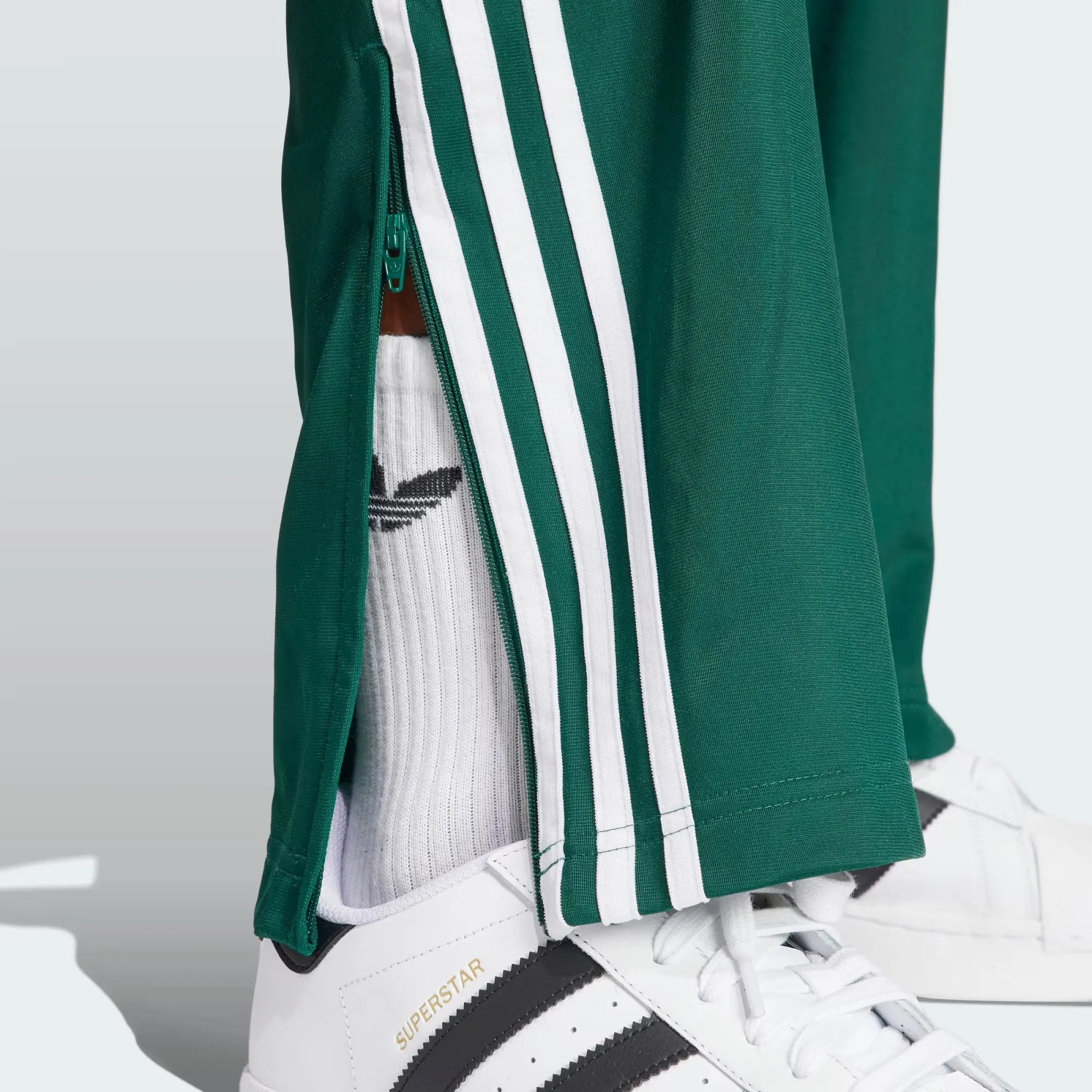 Adidas Originals | ADICOLOR CLASSICS FIREBIRD TRACK PANTS  { GREEN