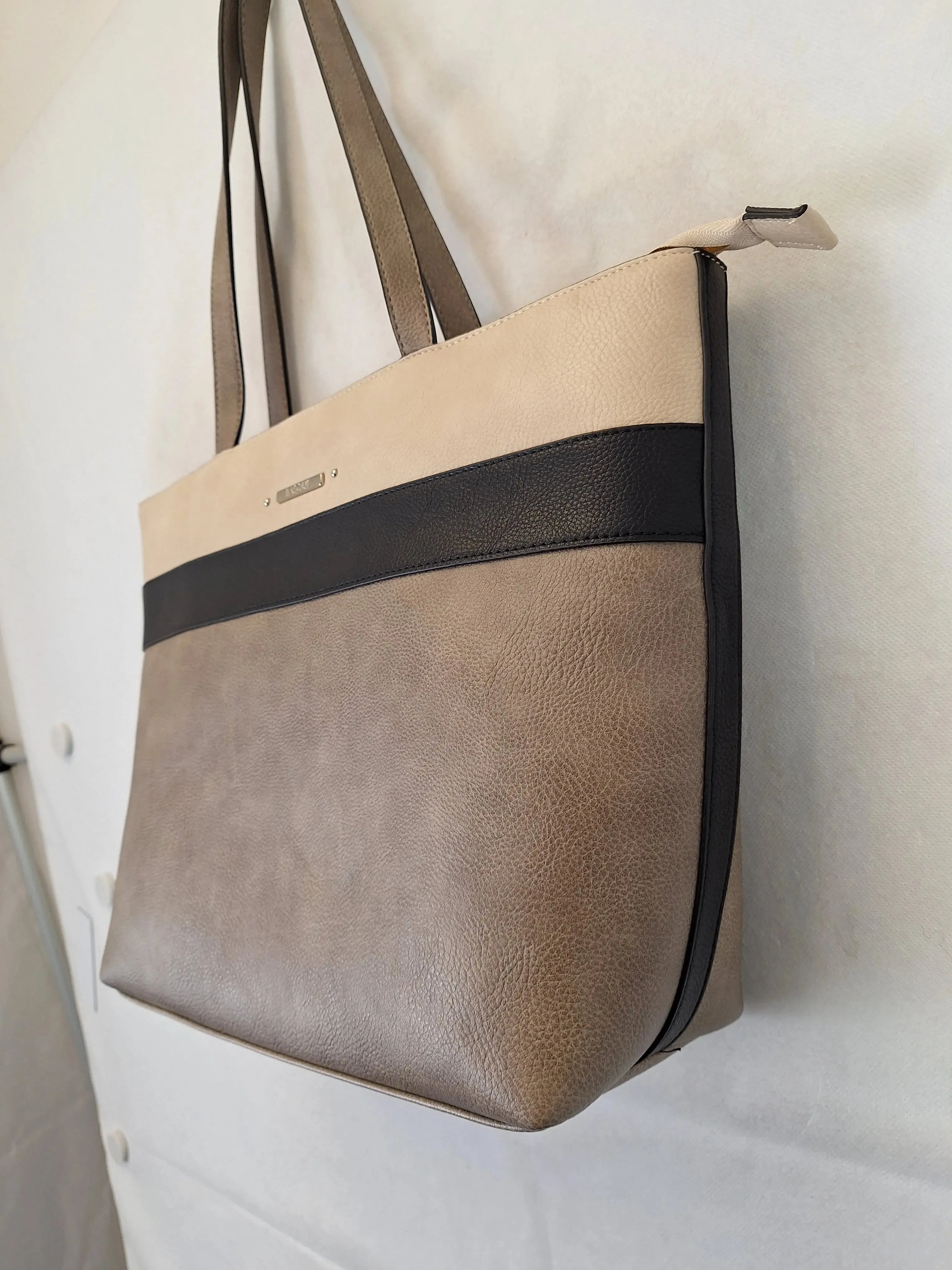 Basque Essential Tonal Tote Bag