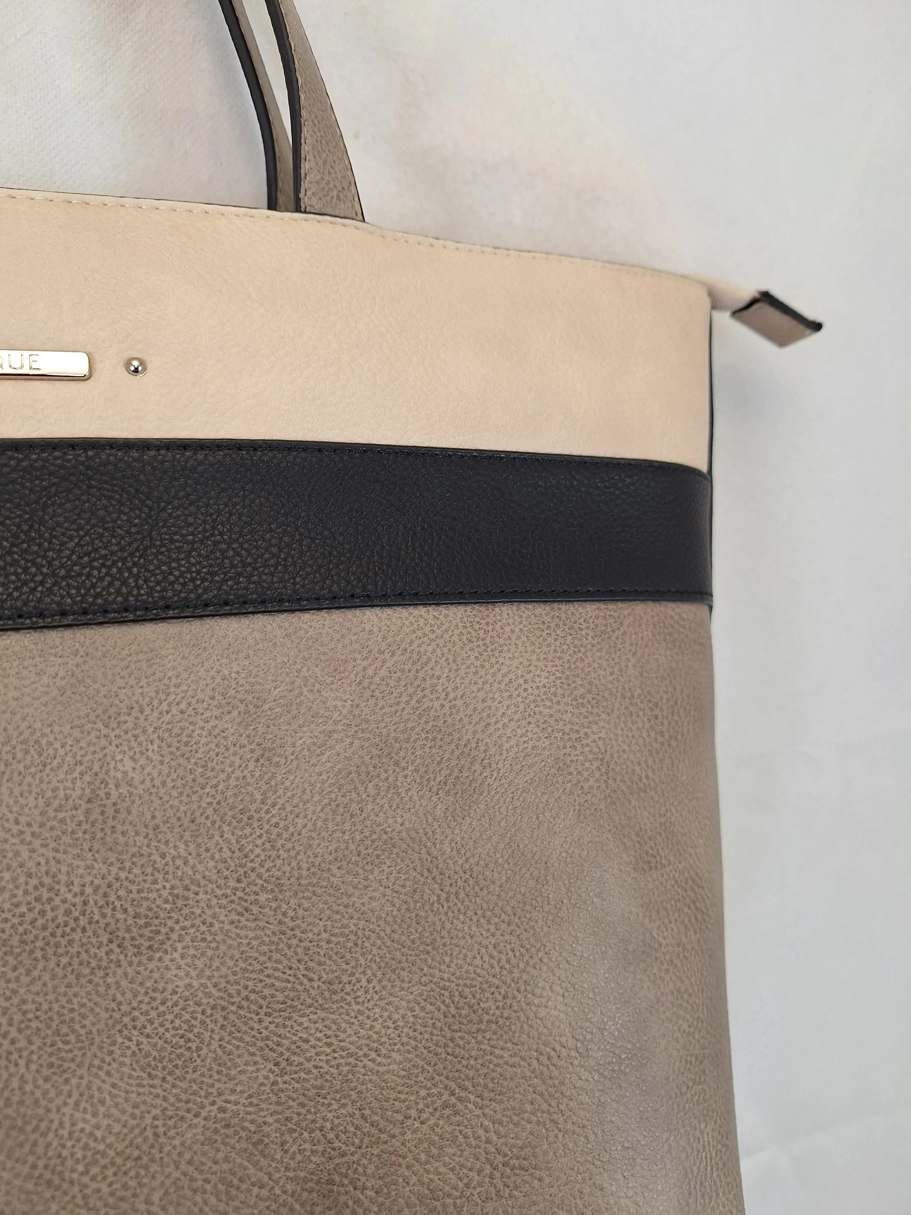 Basque Essential Tonal Tote Bag