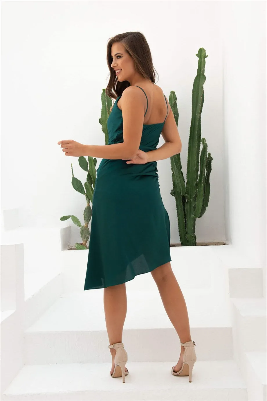 Emerald Satin Strap Degajeed Collar Short Evening Dress