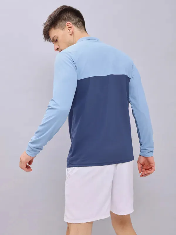 Men Colorblock Slim Fit Polo T-shirt with MATPIQ