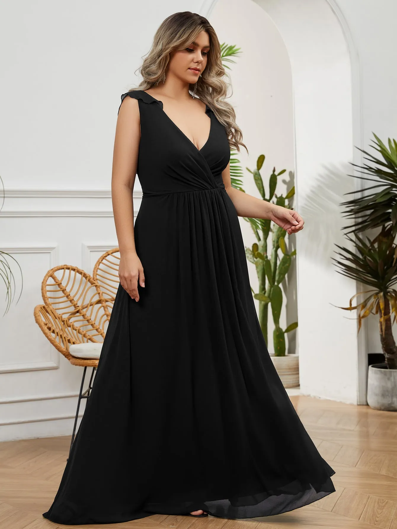 Women Plus Size Ruffle V-neck Chiffon Bridesmaid Dresses